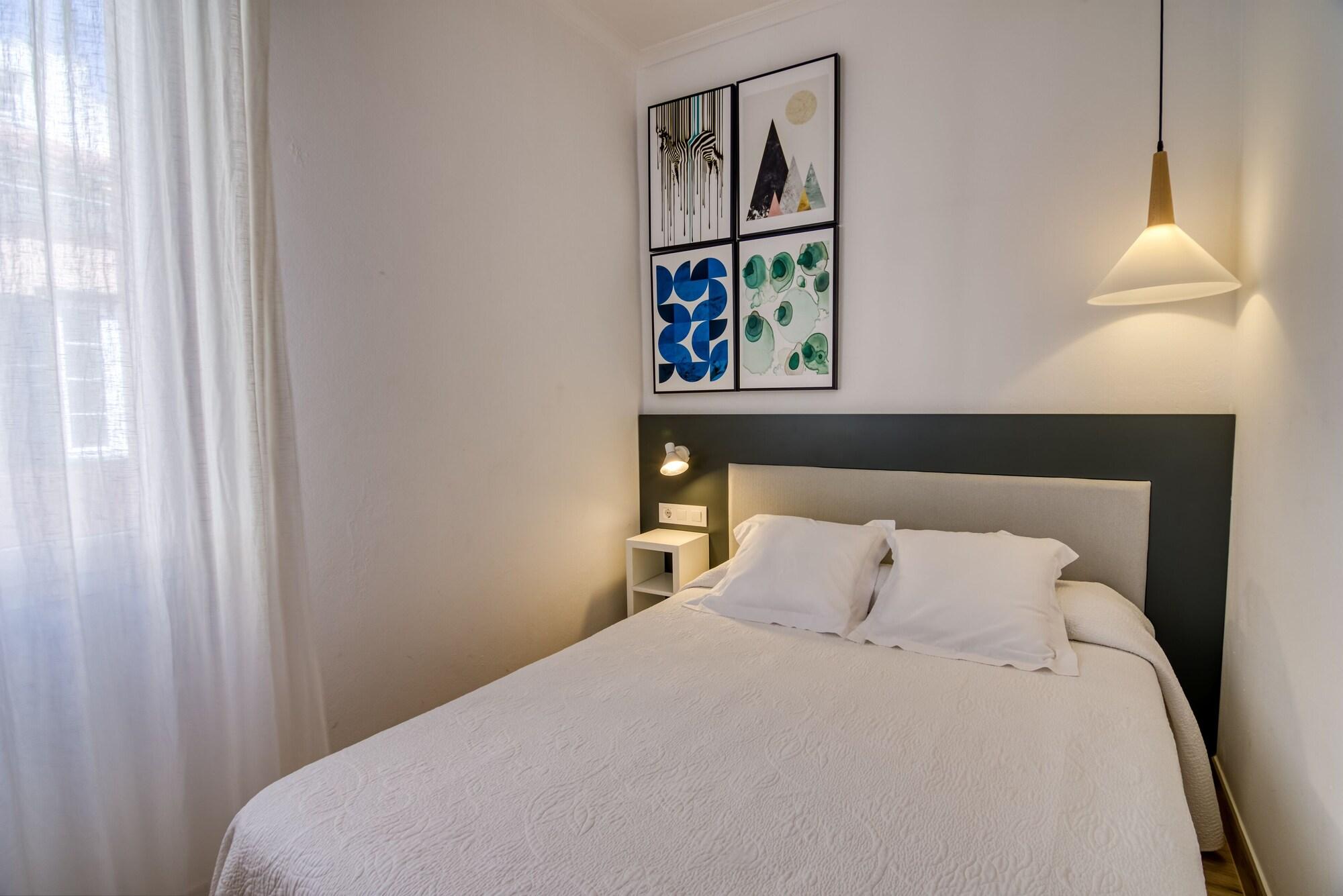 Hostal La Isla Маон Экстерьер фото
