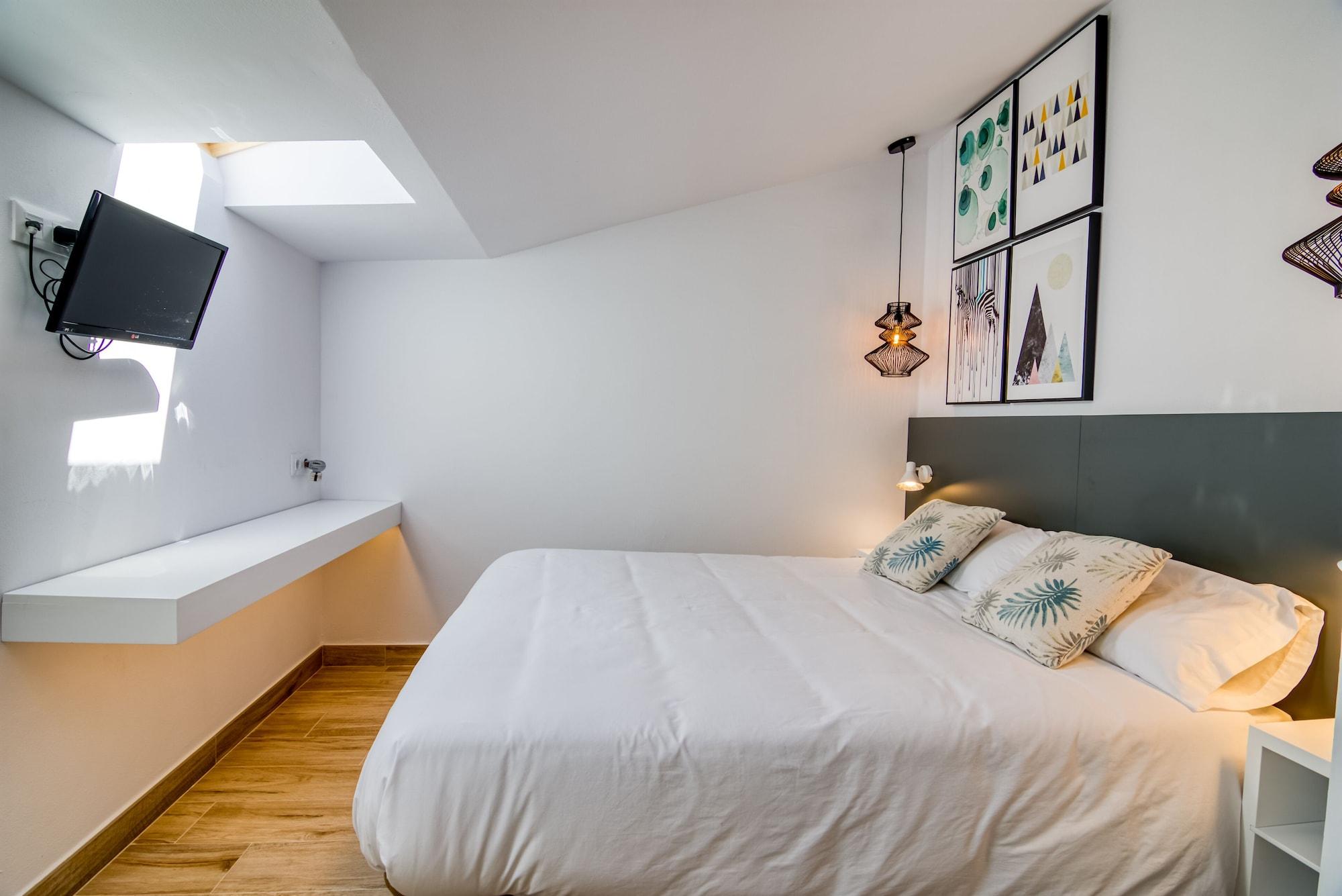 Hostal La Isla Маон Экстерьер фото