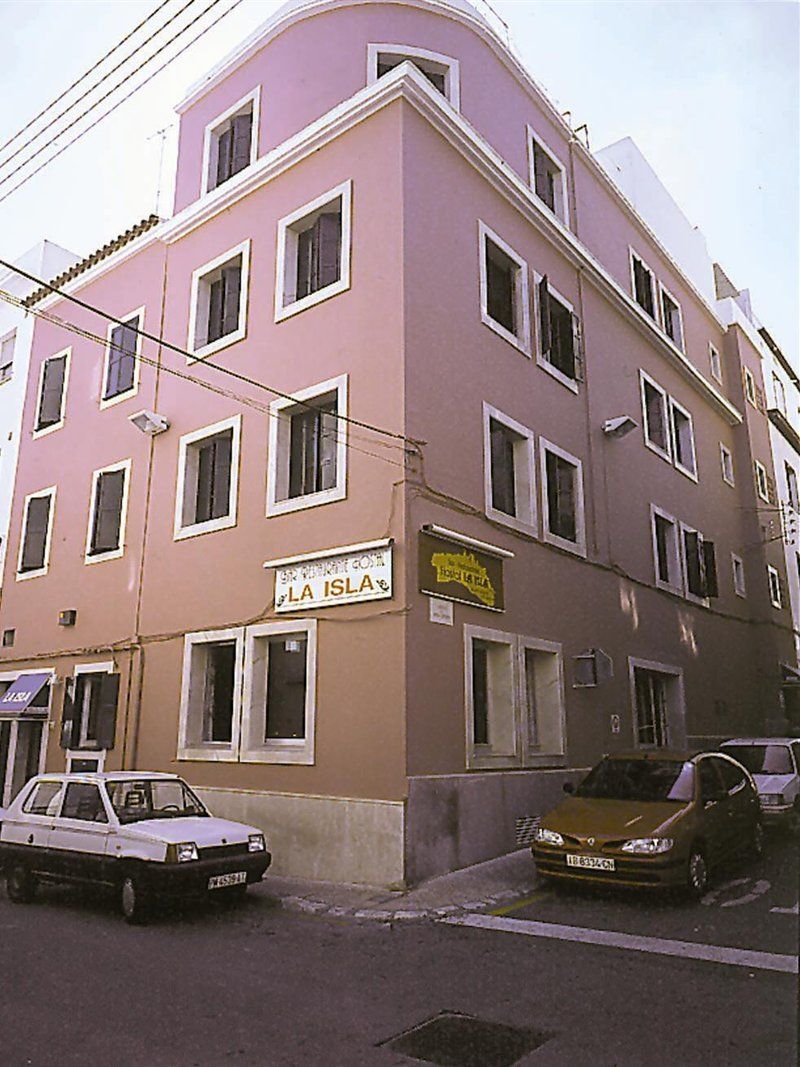 Hostal La Isla Маон Экстерьер фото
