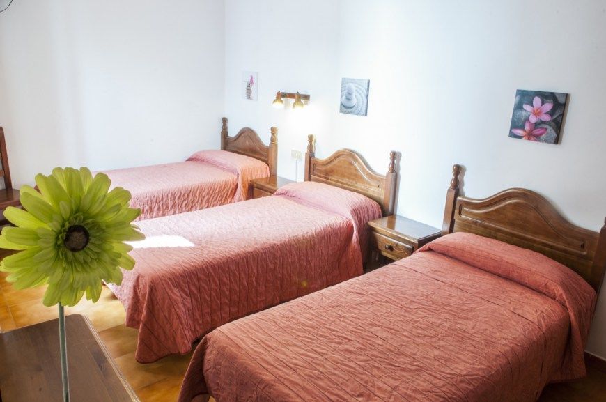 Hostal La Isla Маон Экстерьер фото